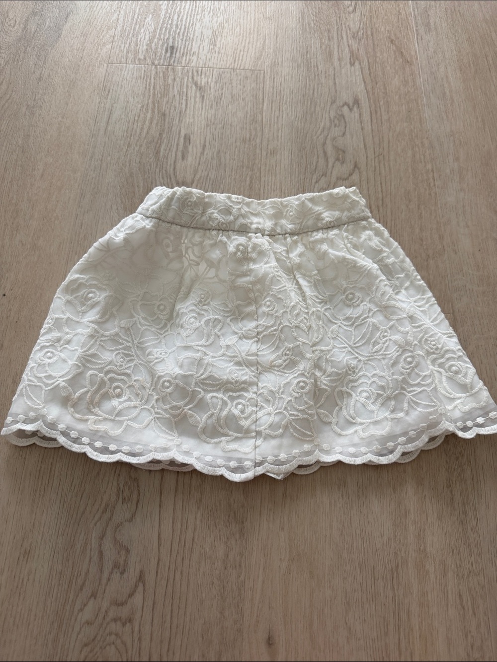 Janie and Jack White Embroidered Floral Lace Skirt size 2T